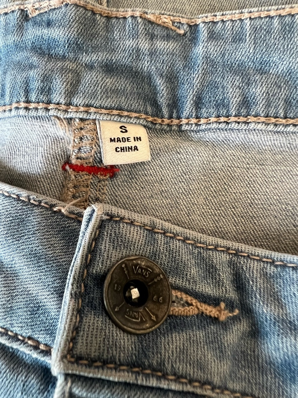 Vans Denim Button-Front A-Line Mini Skirt In Light Wash Size Small GUC Skater - Picture 5 of 6